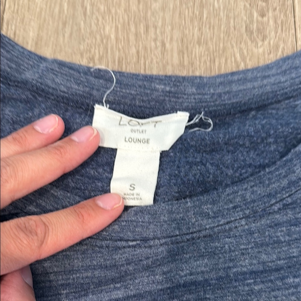 LOFT Casual Blue Lounge Tee - Picture 2 of 3